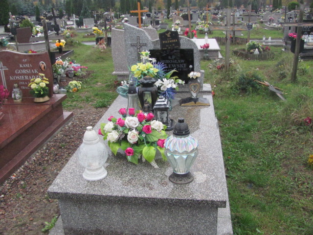 Grób Halina Pilewska