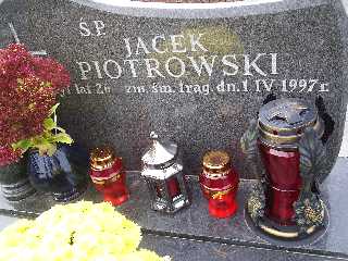 Grób Jacek Piotrowski
