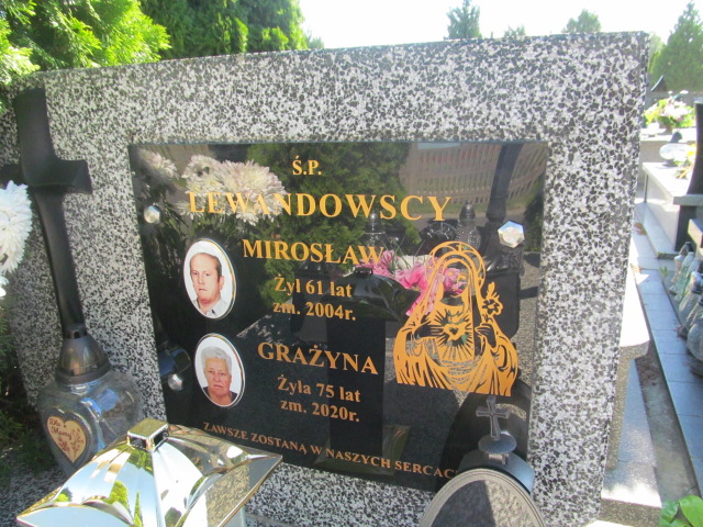 Grażyna Lewandowska 1945 Płock - Grobonet - Wyszukiwarka osób pochowanych