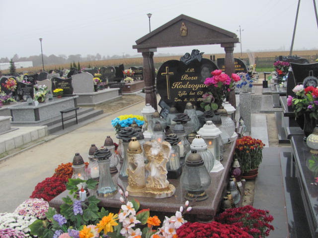 Grób Roza Khojoyan