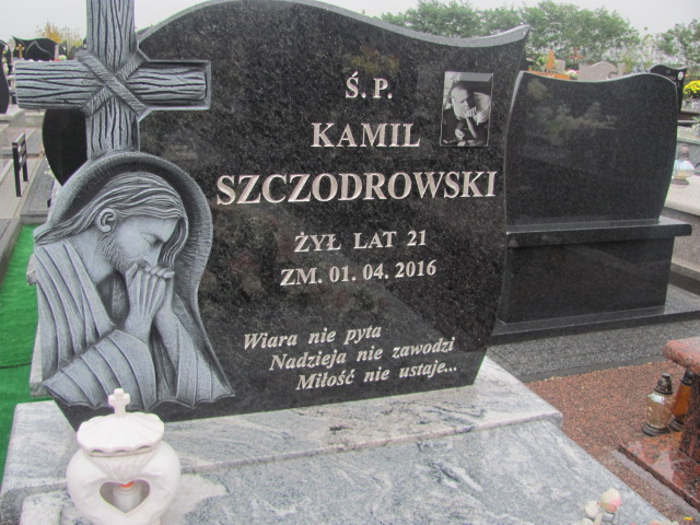 Grób Kamil Szczodrowski