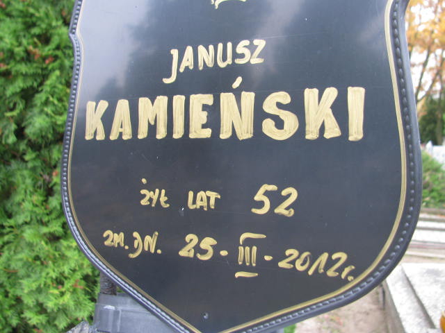 Grób Janusz Kamieński