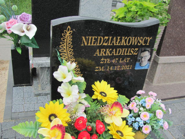 Arkadiusz Niedziałkowski 1974 Płock - Grobonet - Wyszukiwarka osób pochowanych