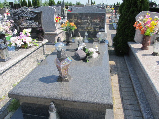Grób Jan Stępniewski