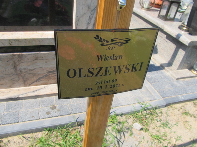 Wiesław Olszewski 1951 Płock - Grobonet - Wyszukiwarka osób pochowanych