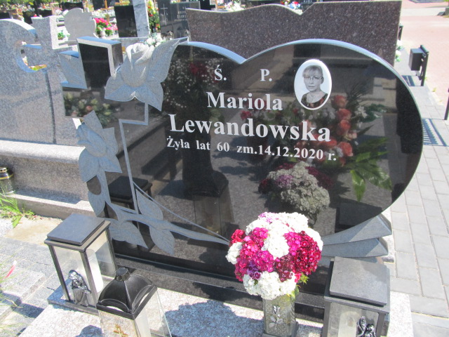 Mariola Lewandowska 1960 Płock - Grobonet - Wyszukiwarka osób pochowanych