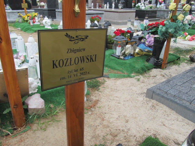 Zbigniew Kozłowski 1957 Płock - Grobonet - Wyszukiwarka osób pochowanych