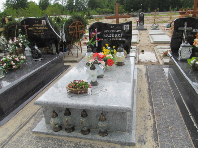 Grób Cyryl Brzeski